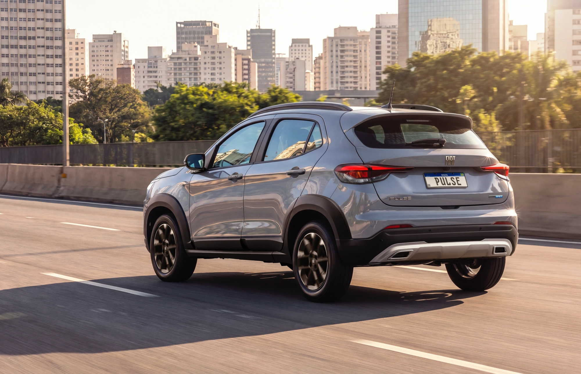 Fiat Pulse Híbrido Leve MHEV emite menos CO2 em via urbana